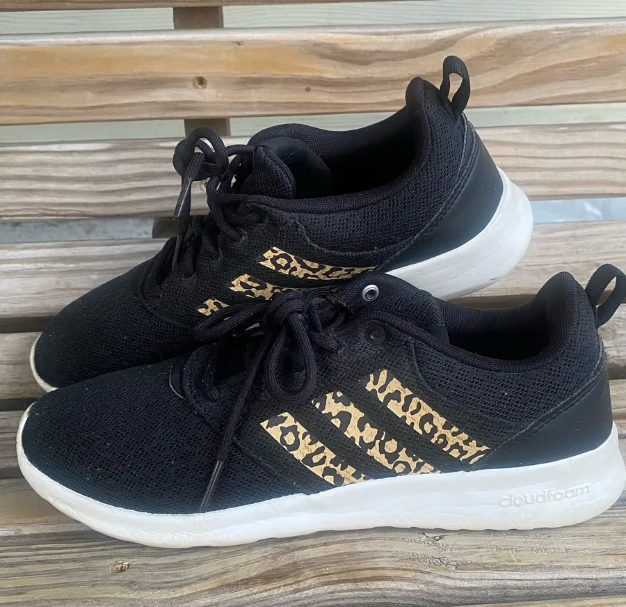 Women’s Cloudfoam Adidas 7.5