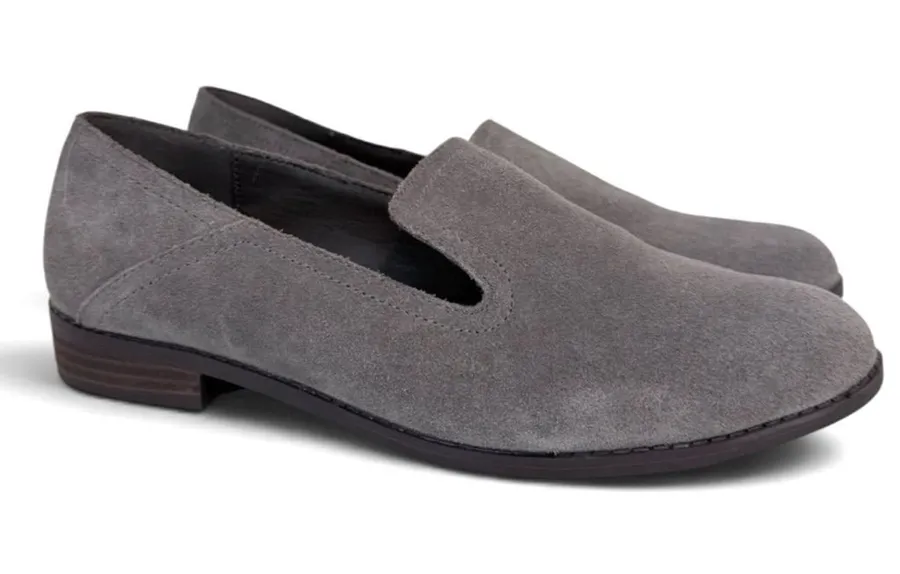 Lucky Brand Elafina Suede Loafers Grey Taupe 38 (US 7.5)