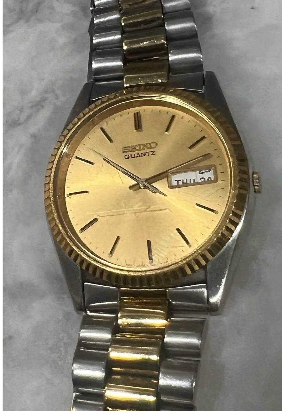 Seiko Quartz Men’s Watch 7N43-8111 Gold Dial Two-Tone Day Date Japan Vtg
