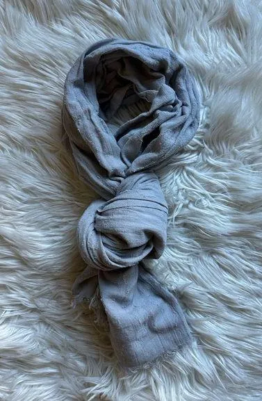 Banana Republic lightweight textured scarf