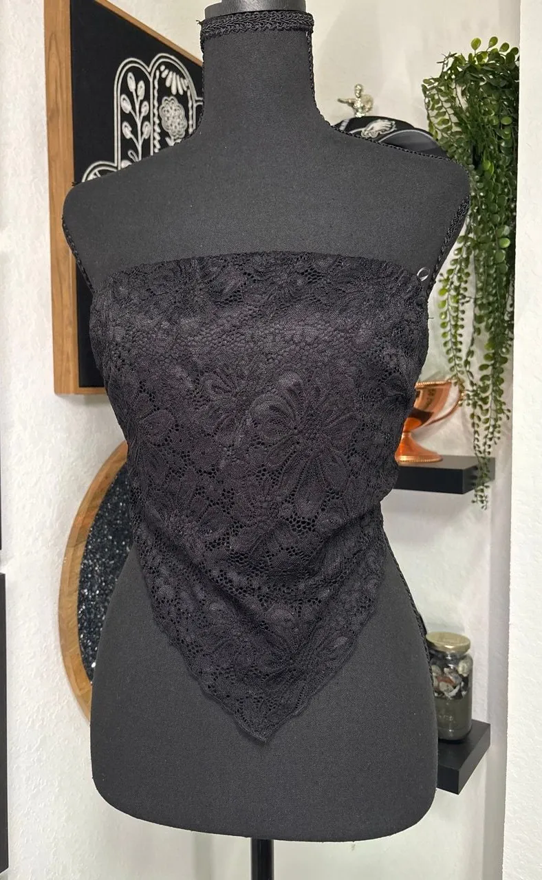 Misty Rose Black Lace Strapless Handkerchief Tube Top Size Medium