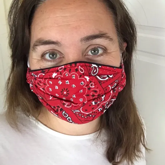 MunandMe Face mask red bandana adult Handmade NWT