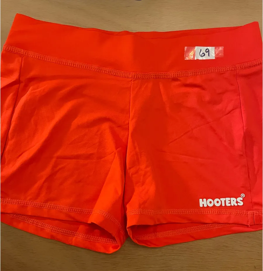 B91-69 New Women’s Hooters girl Uniform Shorts with a Flaw size T-Medium