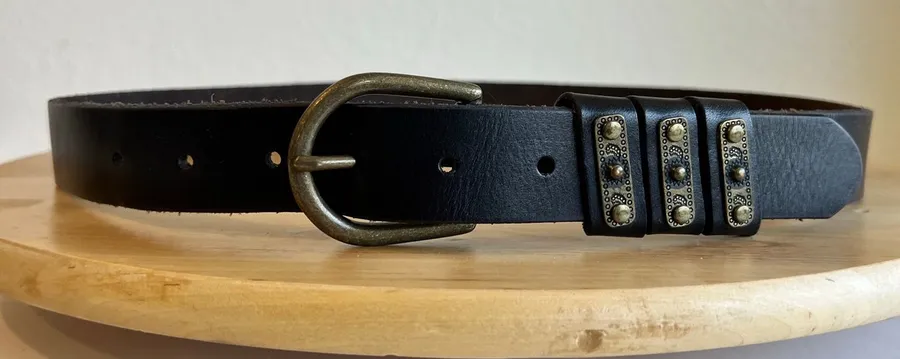 Black Genuine Leather Gold Studded Buckle Belt Size Medium