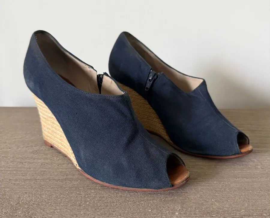 Christian Louboutin Corazon Navy Canvas Espadrille Wedge Peep-Toe Heels Size 39