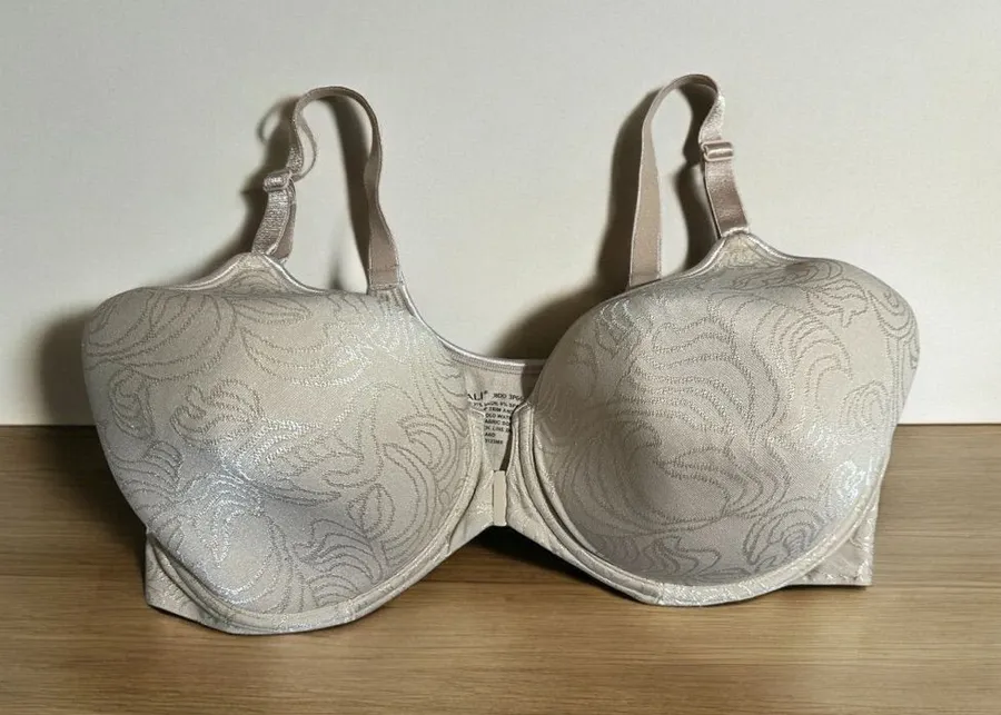 Bali Comfort Revolution Front Close Shaping Underwire Bra Sandshell 38DD