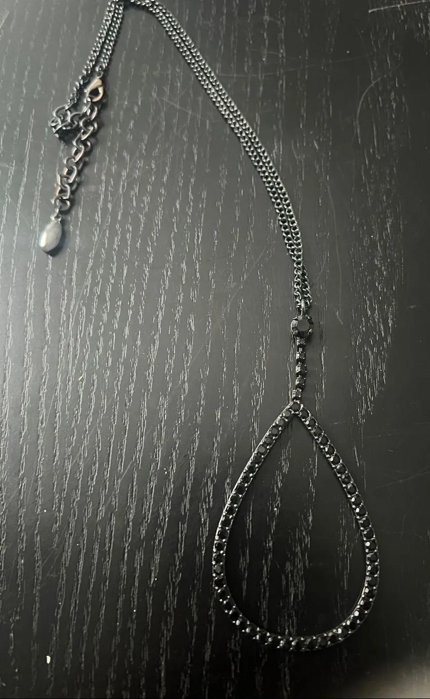 Black Teardrop Crystal Pendant Necklace