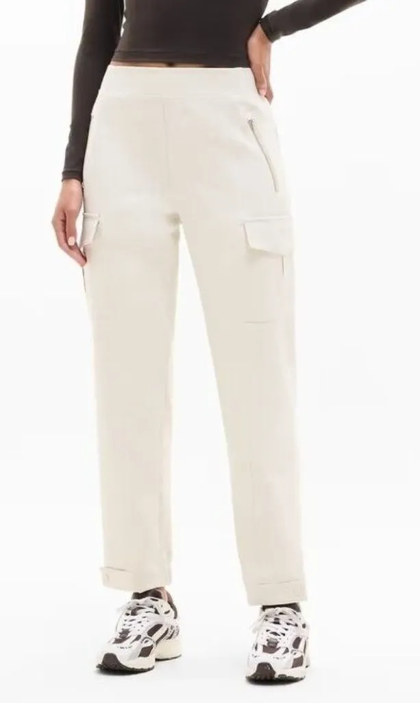New Athleta 8P Endless Cargo Pant Bone White Size 8 Petite