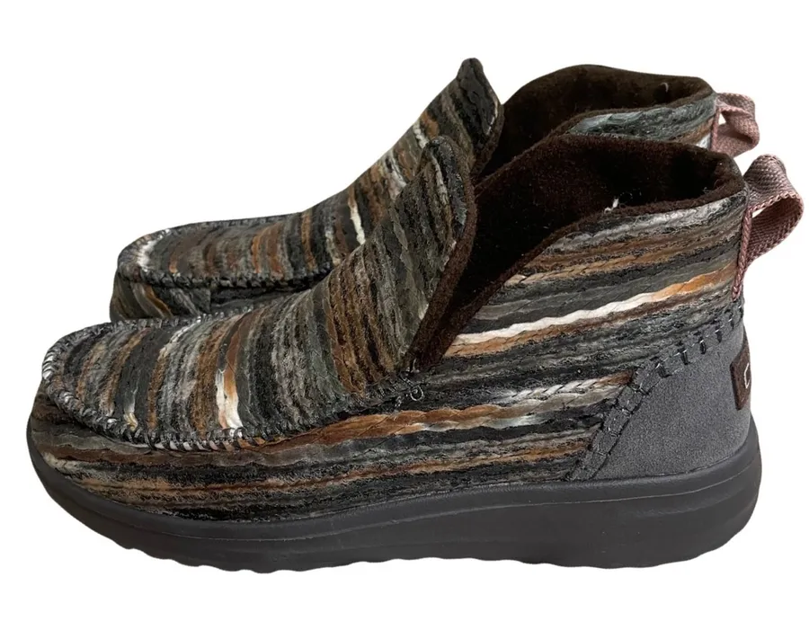 Hey Dude Benny tie dye Brown Grey Multi Stripe Faux Fur Lined Ankle Boots Size 7