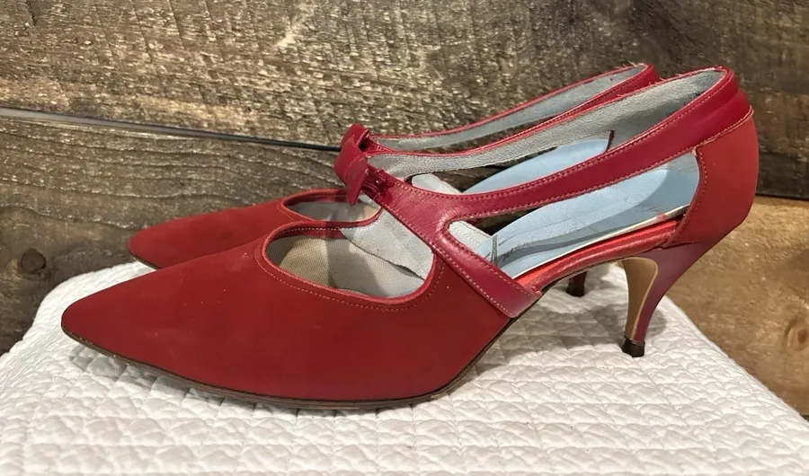 Vintage Viva Americana Red Strappy Kitten Heels Womens Size 7.5 AA