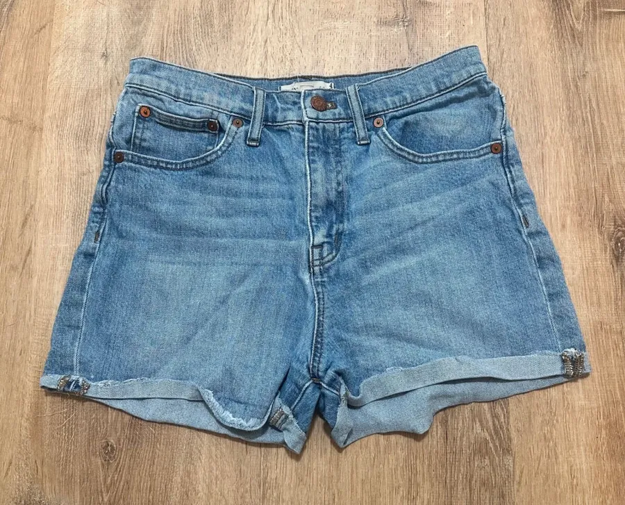 Madewell | Women's High Rise Rolled Cuffed Light Wash Denim Shorts, Size 27