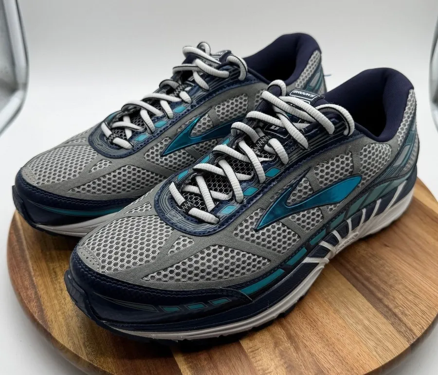 Brooks Dyad 8 Women's Size 10B Running Shoes Grey Navy Teal 0716