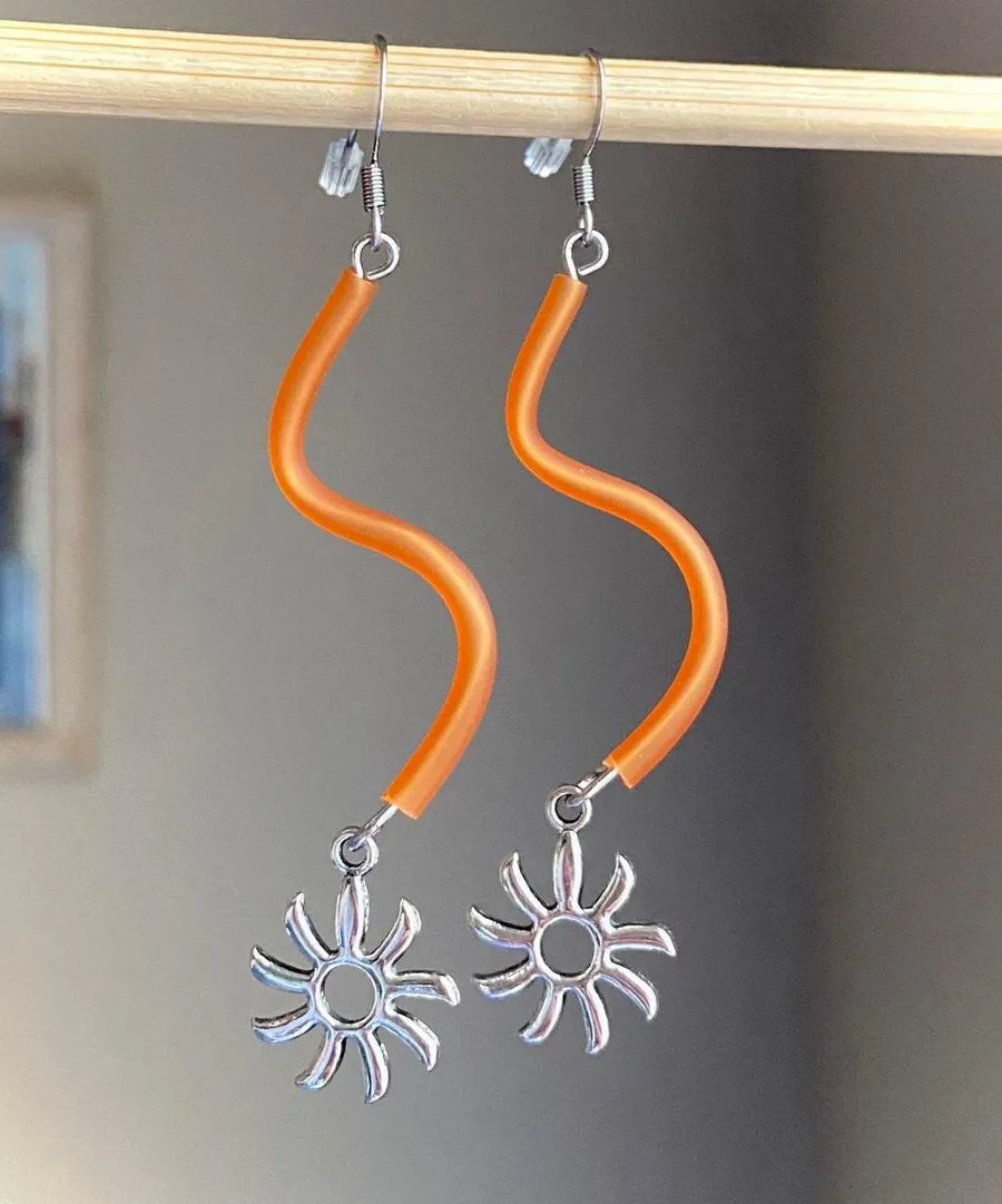 unique retro boho funky hippie style sun dangle earrings☀️