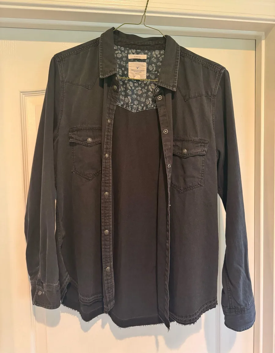 American Eagle Outfitters Black Button Up