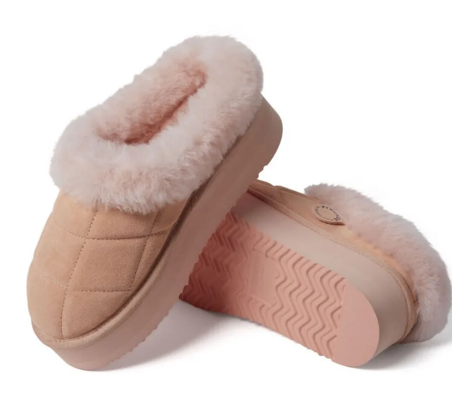 NWT Fireside Genuine Sherling Slippers