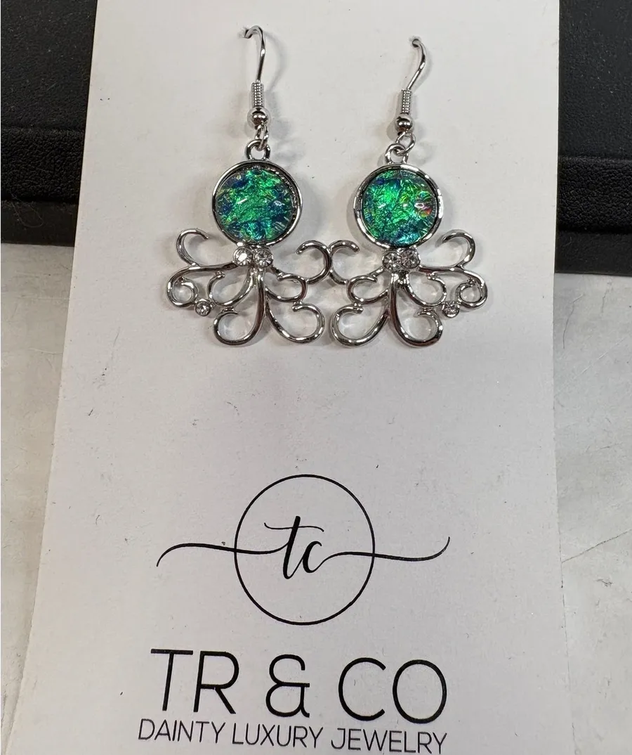 TR & CO Silver Tone Green Dichroic Octopus Drop Earrings Nautical Jewelry NEW