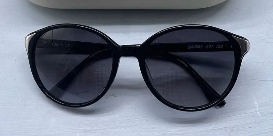 Chloe Sunglasses Womens Black Frames Dark Lenses Comes Tortoise Style W COA