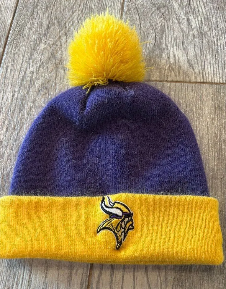 Minnesota Vikings NFL New Era Stocking Cap Hat Football Pom Pom Beanie SKOL Purple