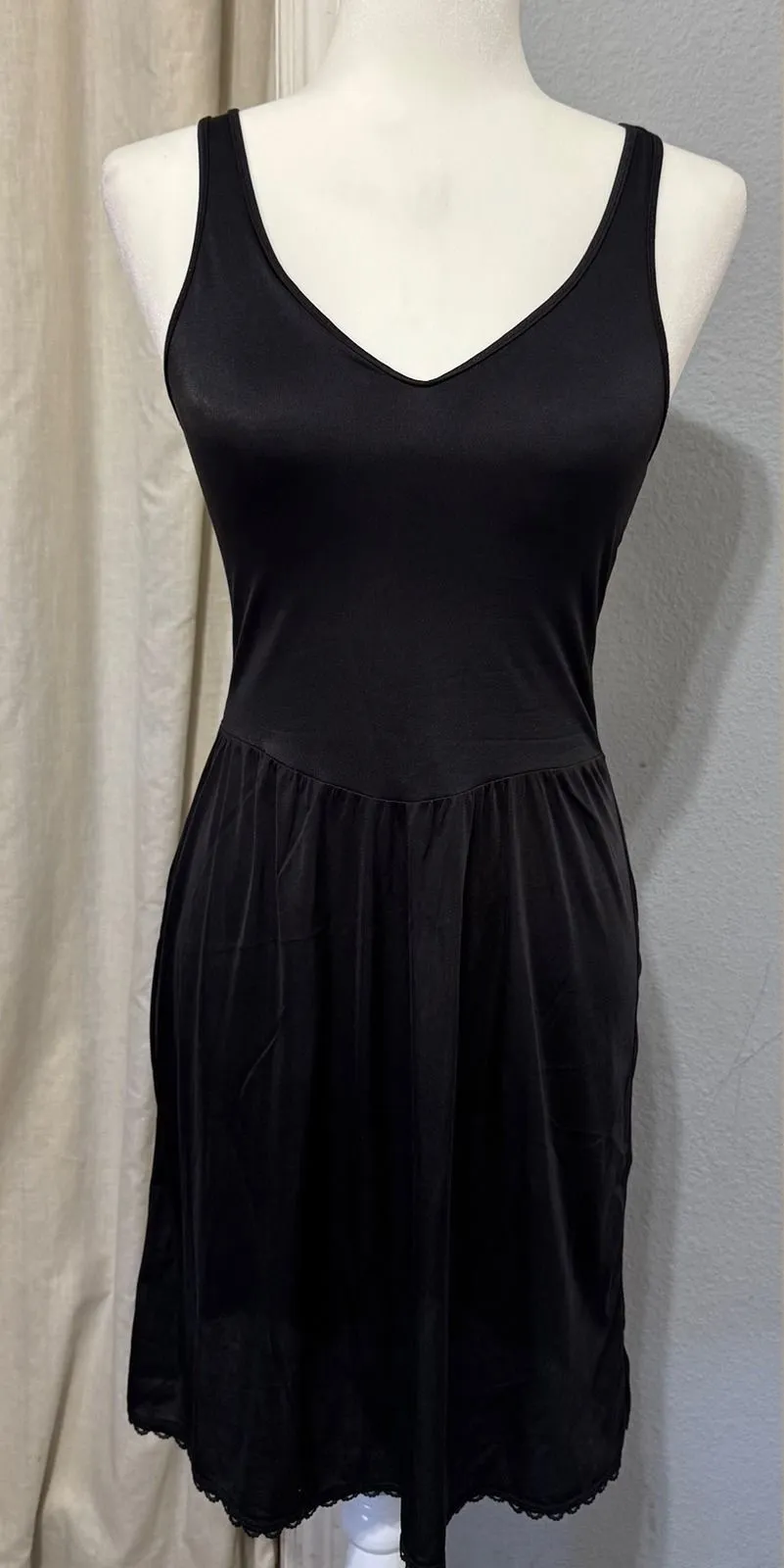 Warners Perfect Measure Vintage Black Full Slip Lace Trim V