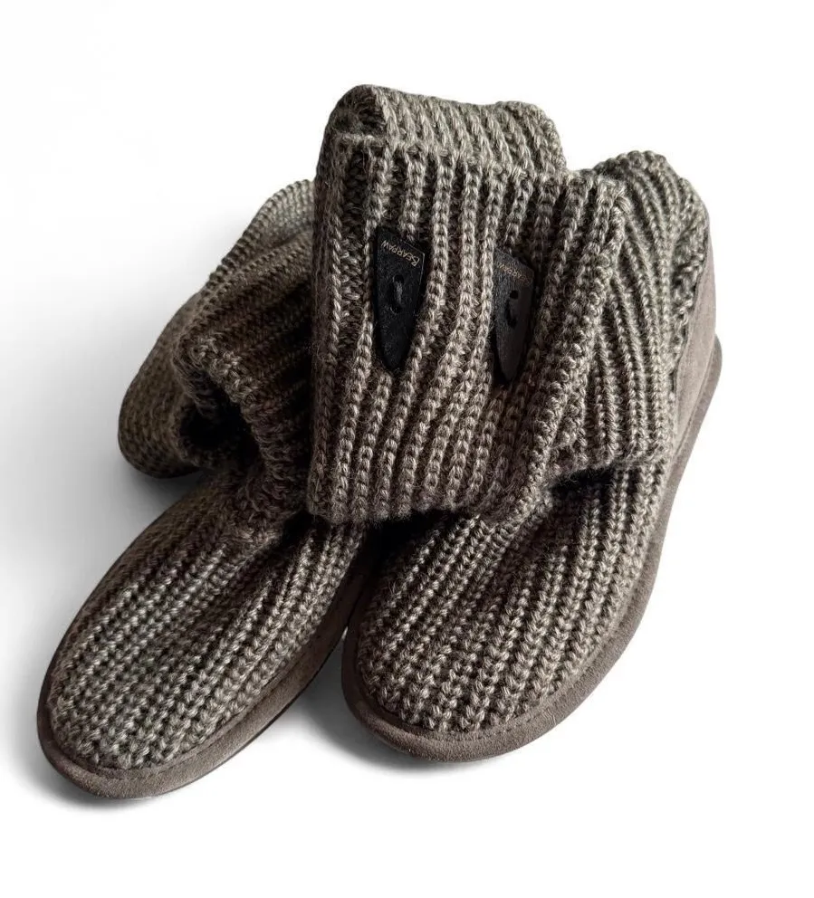 Bearpaw Knit Sweater Boots Gray, Size 7, Barely Worn