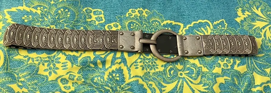 Womens Silver Engraved Metal Link Belt with Ring Buckle