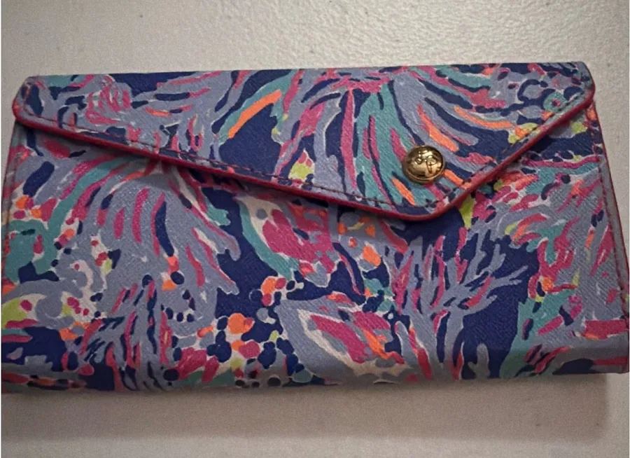 Lilly Pulitzer Envelope Wallet Blue Pink Coral Reef Print Gold Interior Snap