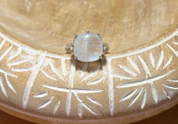 NWOT JTV Moonstone 925 Sterling Silver Ring - Size 9