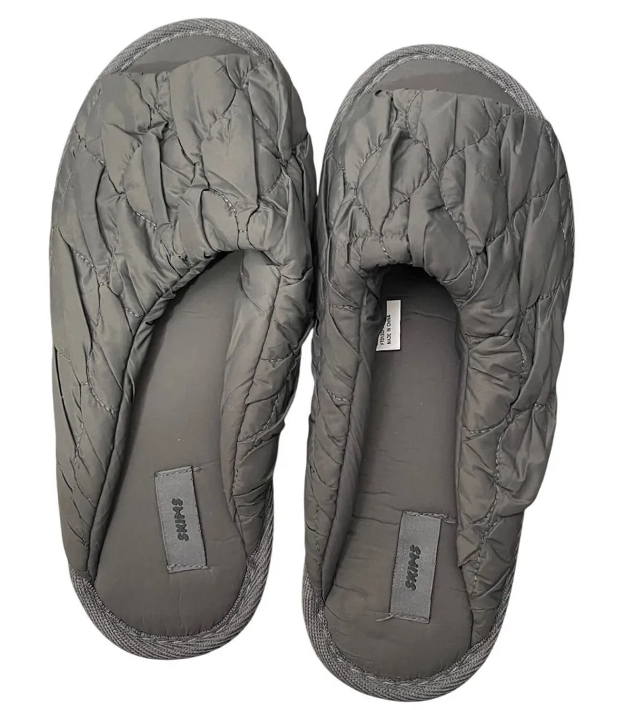 SKIMS Quilted Puffer Slippers Charcoal Grey Open Toe House Shoes Size 40 (9-9.5)