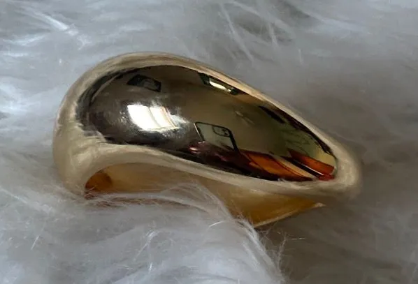 Gold plated boutique Bangle