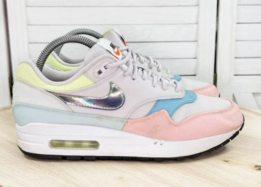 Nike Air Max 1 Low Top Sneakers White Multi Pastel Women’s 8.5 Athletic Gym