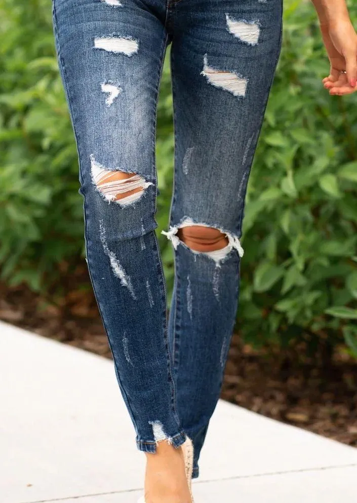 KanCan plus size 3x Austin Mid Rise Skinny
Distressed jeans