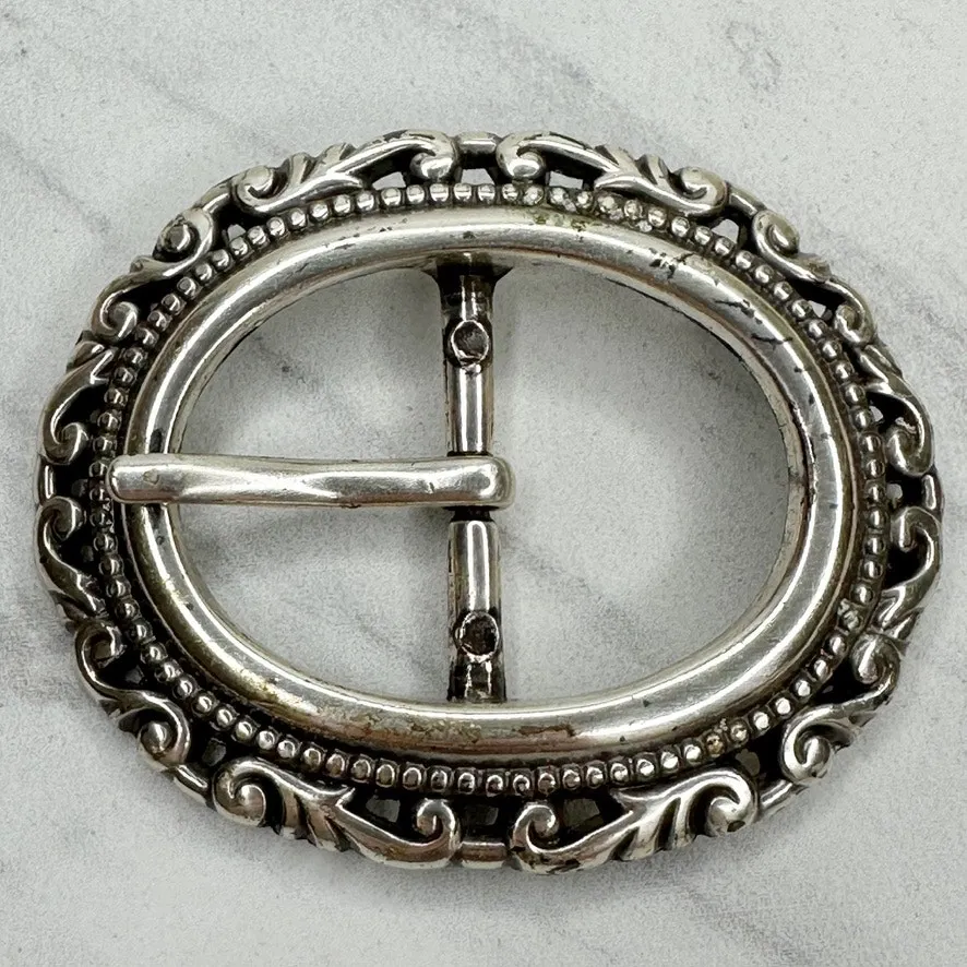 Silver Tone Oval Belt Buckle Scrollwork Filigree Border Beaded Frame Prong ✨