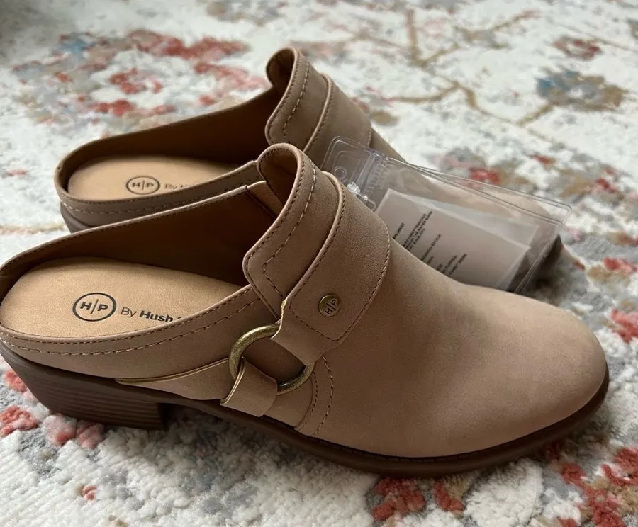 Hush Puppies NWT Silvia Mule Brand New Sample Shoe Size 7 Neutral Tan Beige Clog