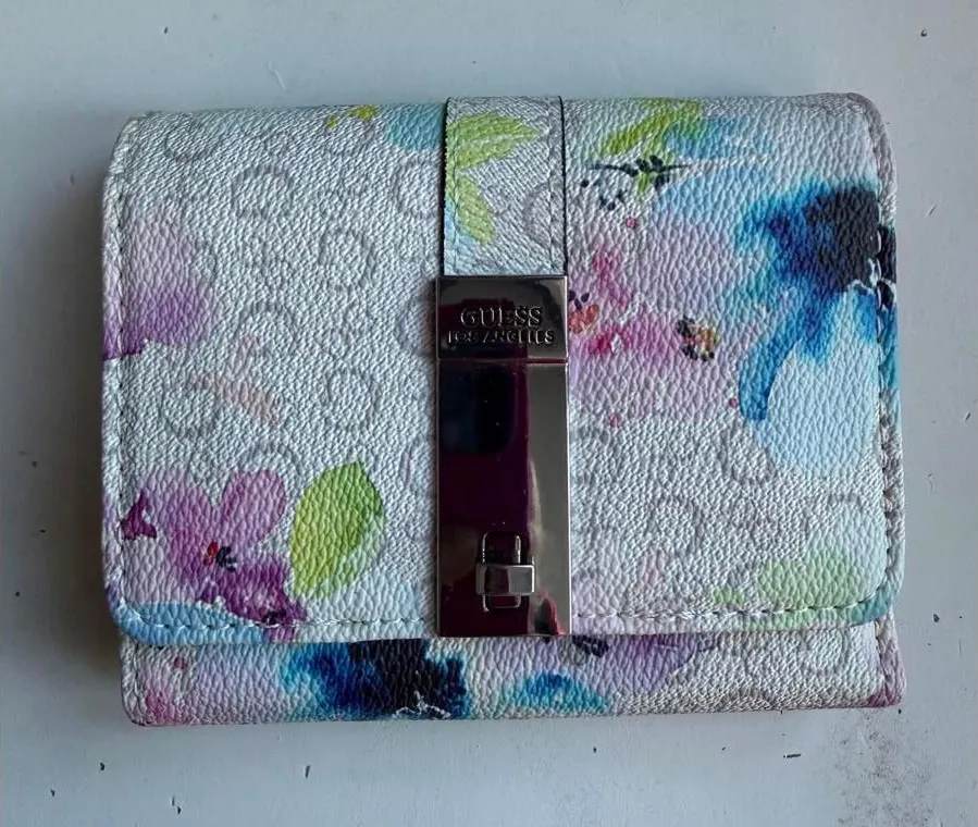 NWOT’s Guess Floral Print Wallet with Metal Clasp