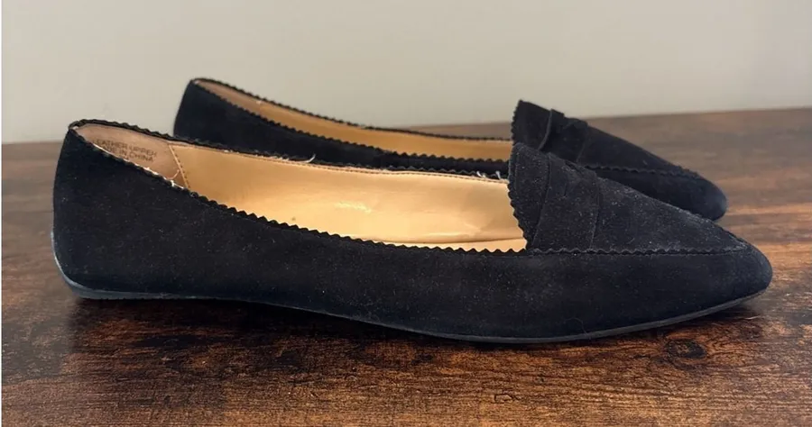 Talbots Size 9 Black Suede Slip-On Penny Loafers Classic Capsule Shoes Flats