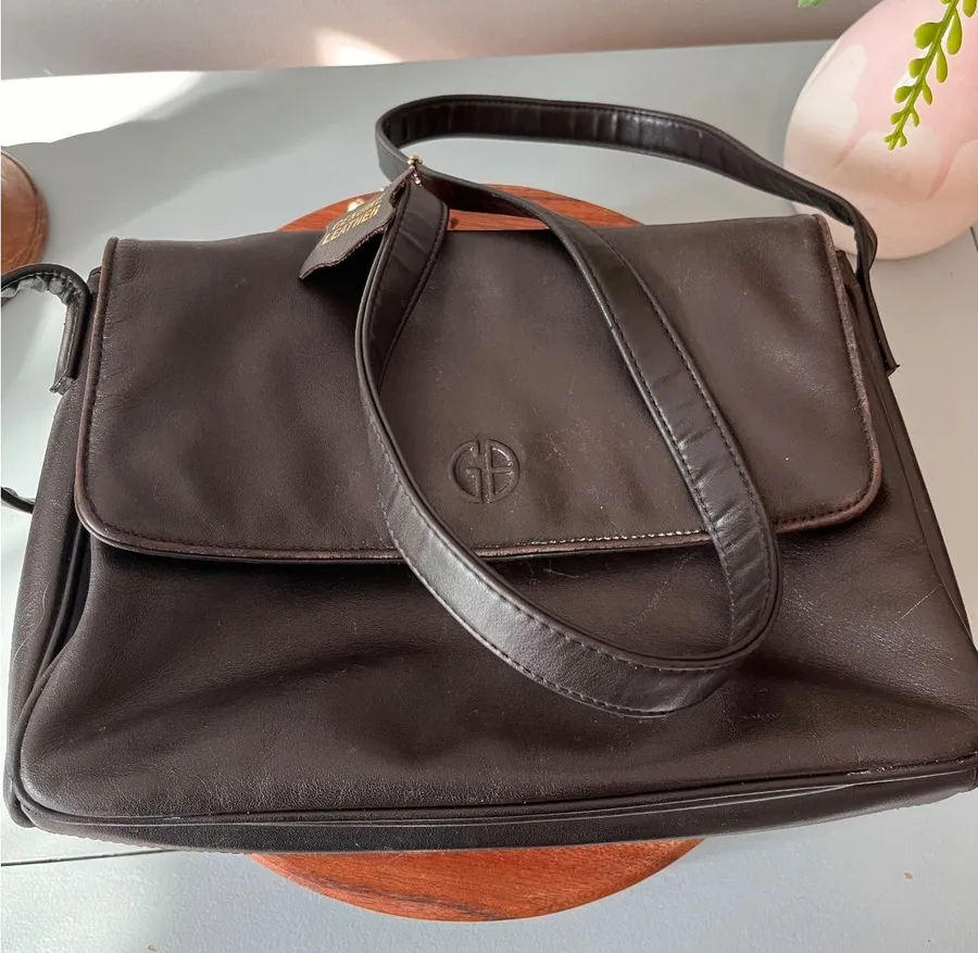 Vintage Giani Bernini Black Genuine Leather Shoulder Bag Flap Embossed Logo