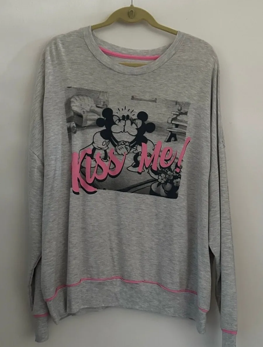 Disney Mickey and Minnie Gray and Pink Kiss Me Long Sleeve Top Size 2X