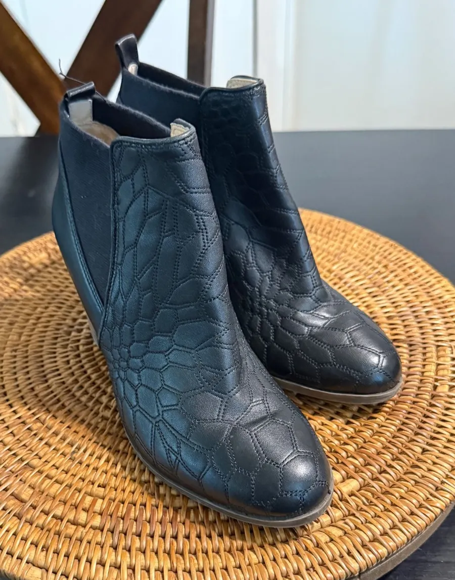Dr Scholls Original Collection Dixie Black Leather Honeycomb Ankle Boots 7.5M Size 7.5
