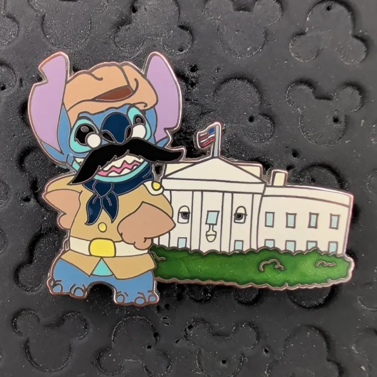 Disney parks presidents Day stitch as Teddy Roosevelt limited edition 250 pin