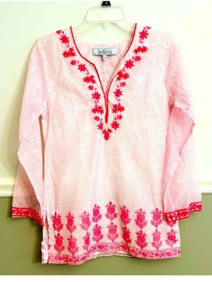 Bella Tu Pink White Floral Embroidered Beaded V