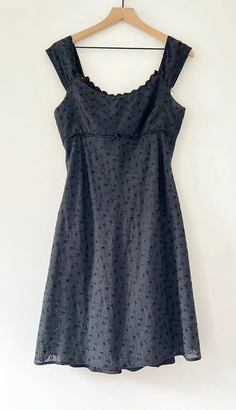 Vintage babydoll dress 90s Y2K floral embroidered De Laru cottage fairy coquette Black