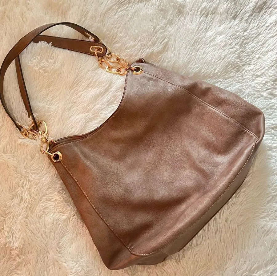 Women’s Faux Leather Shoulder Bag with Gold Chain – Brown Hobo Tote, Unbranded