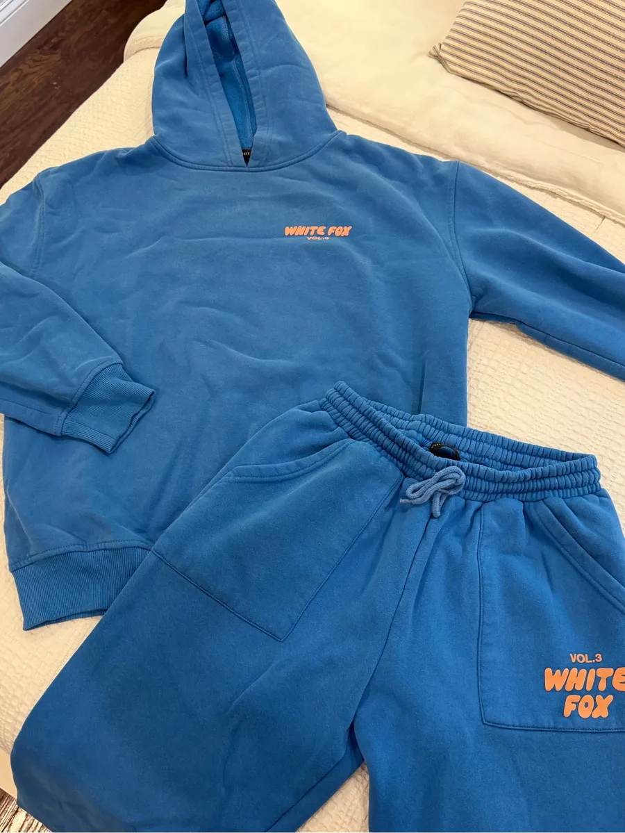 White fox blue azure sweatset vol. 3 size s/m!! Sweatpants and sweatshirt!