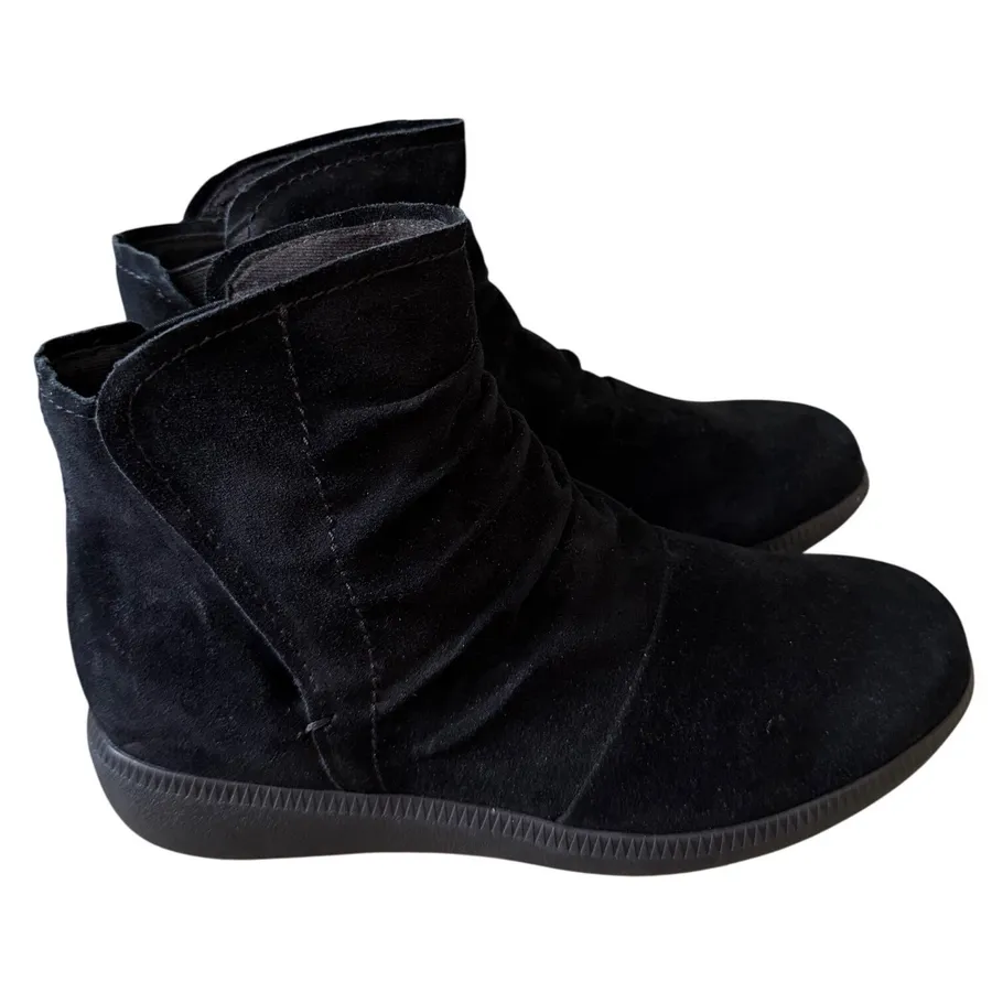 Munro Black Suede Slouchy Ankle Boots Size 6 WW Extra Wide Booties NEW