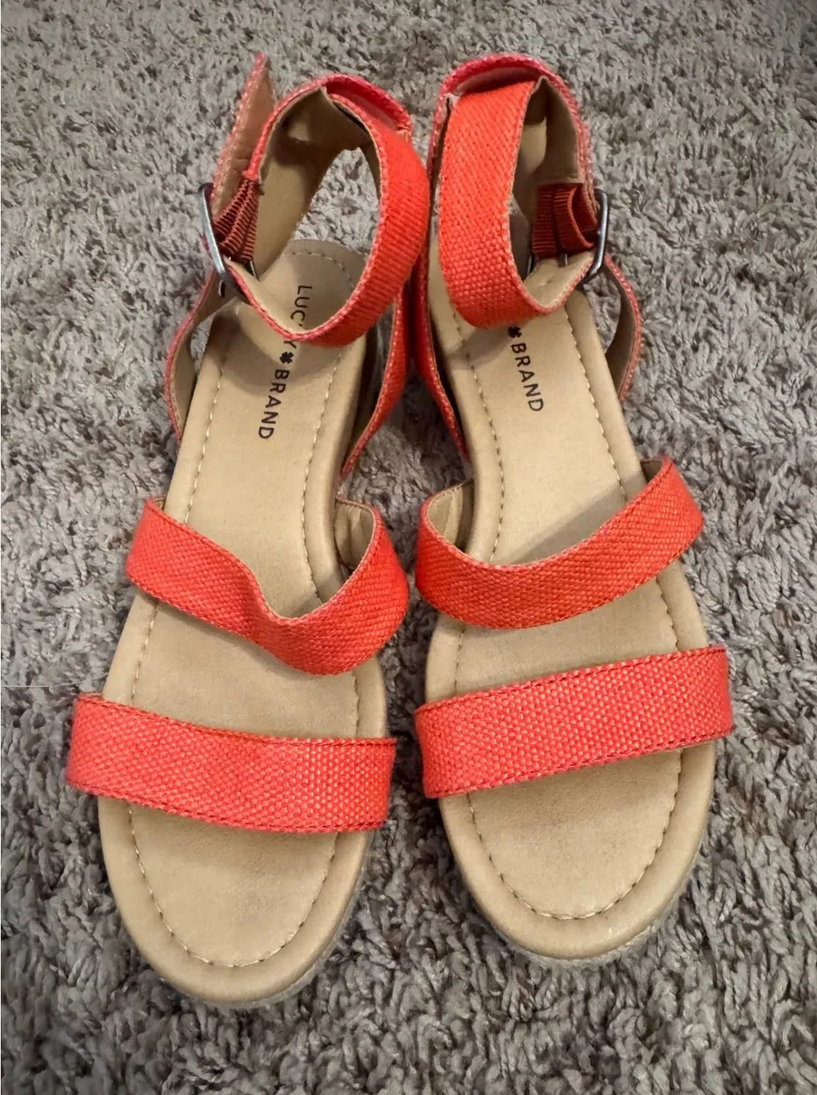Lucky Brand Wensde Espadrille Wedge Sandals Coral Orange Ankle Strap Women's 7.5