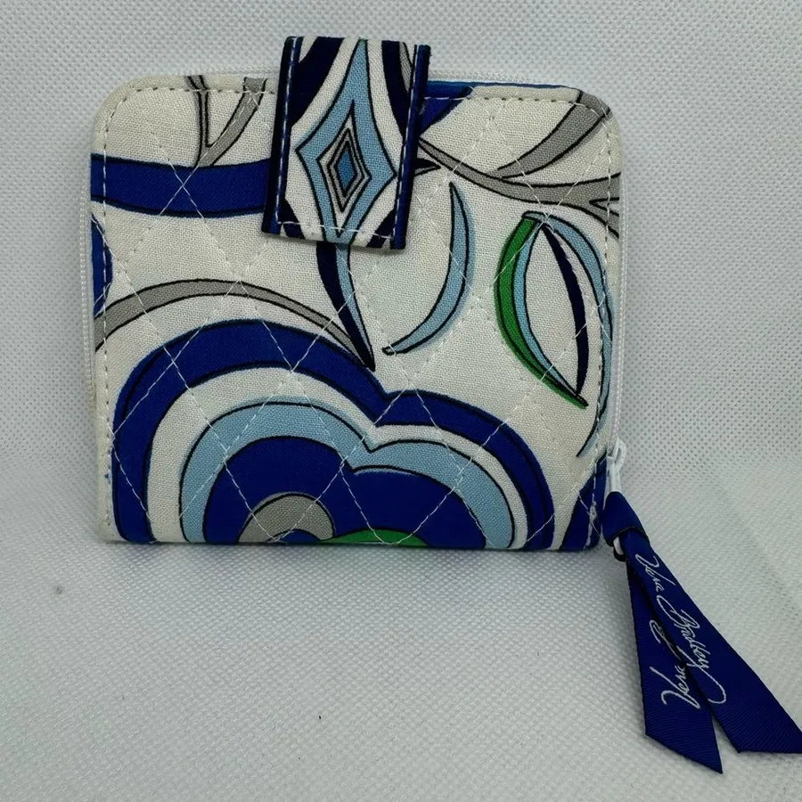 VERA BRADLEY Mini Zip Wallet in Mediterranean White Retired Fall 2008 Vintage