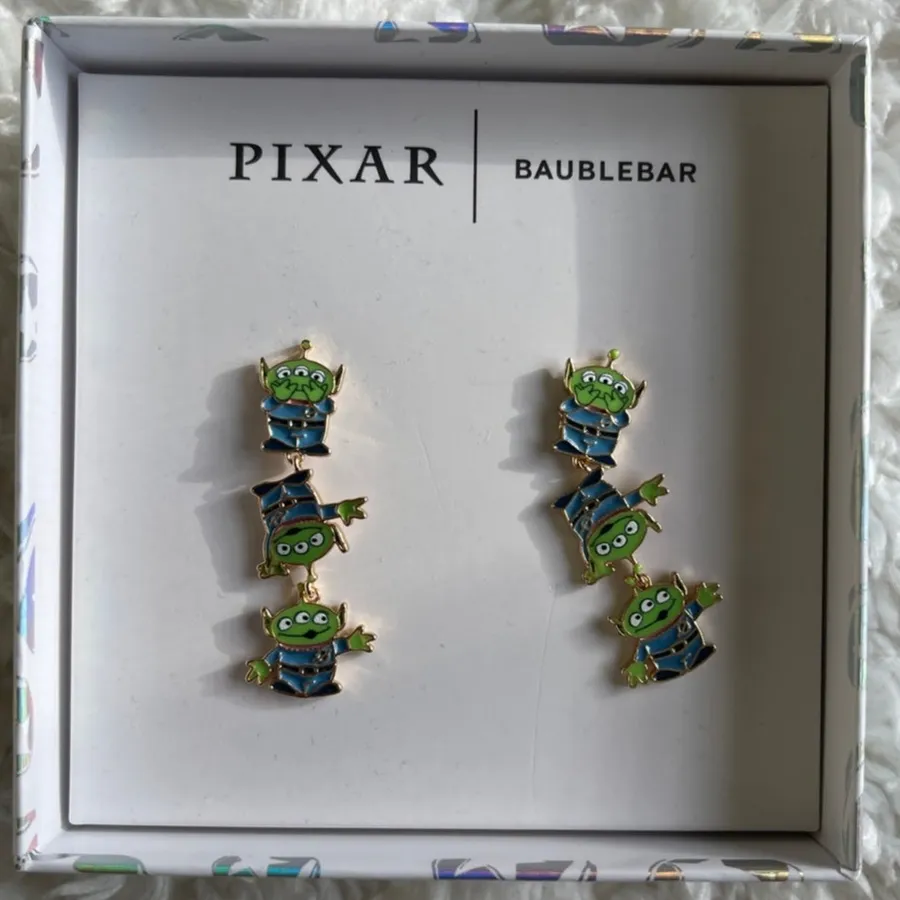 Disney Pixar BaubleBar Toy Story Alien Stack Earring Triple Dangle Set Green NEW