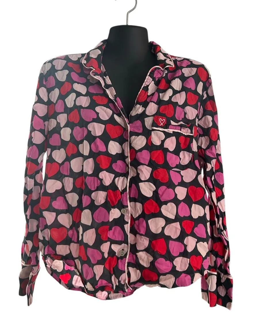 Victoria’s Secret hearts pattern button down long sleeve pajama top women’s XS preowned