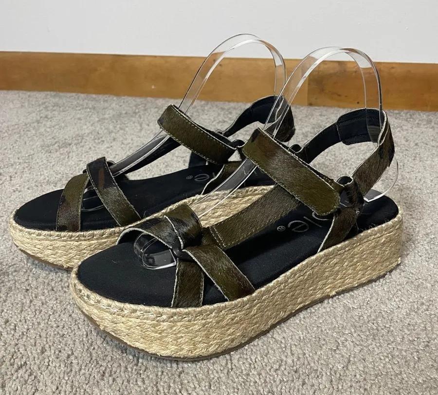 Nicole Women's Pathbreaker Green Camo Calf Hair Espadrille Wedge Sandal size 8M Tan
