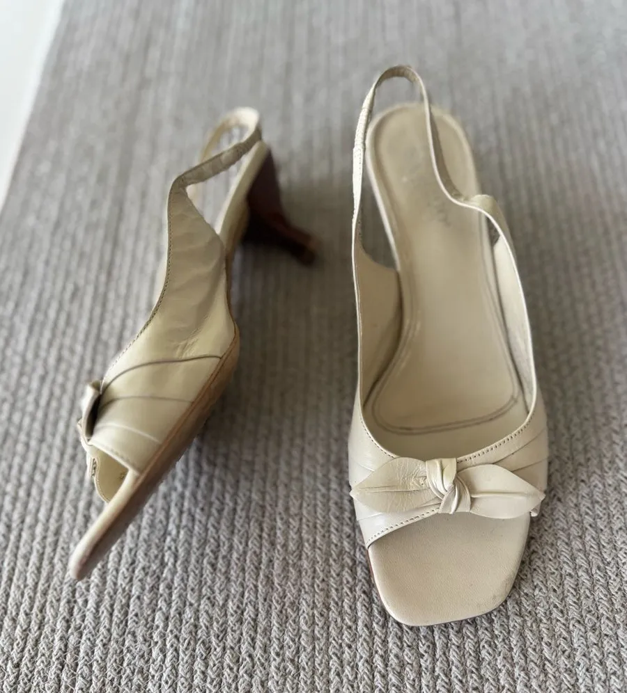 Vintage Franco Sarto Ivory Cream Leather Bow Slingback Kitten Heels Size 8